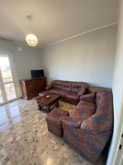Bella Vista Apartamento Canelli Exterior foto