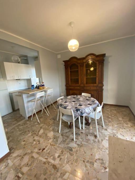 Bella Vista Apartamento Canelli Exterior foto
