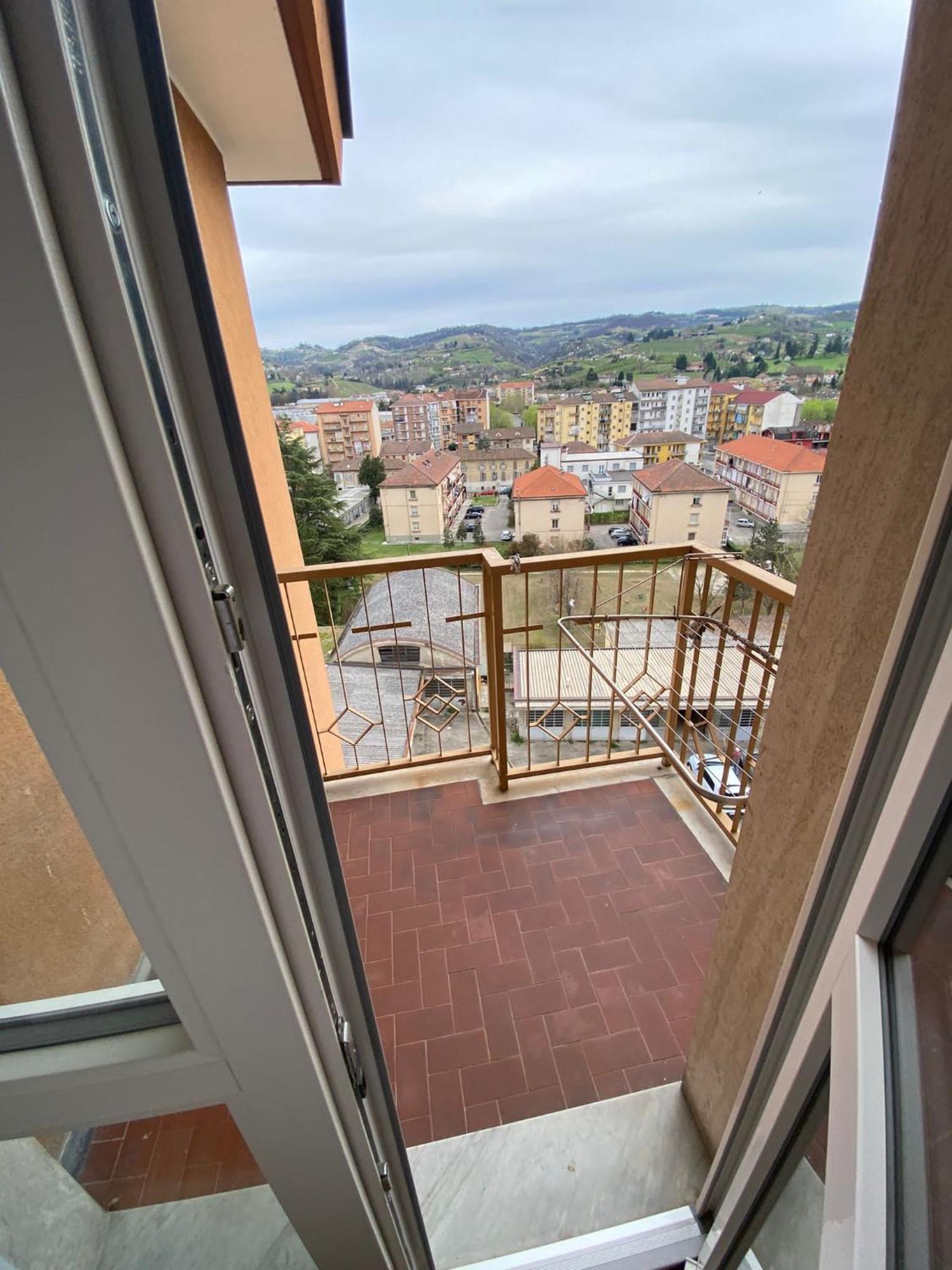 Bella Vista Apartamento Canelli Exterior foto
